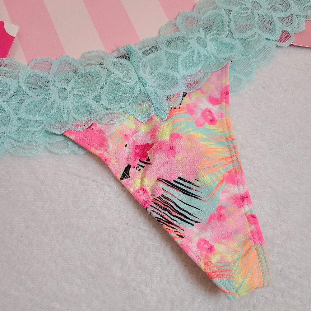 Y2K VS PINK Lace Trim Cotton Extra Low Rise Thong Panty Size Lg - Picture 2 of 5